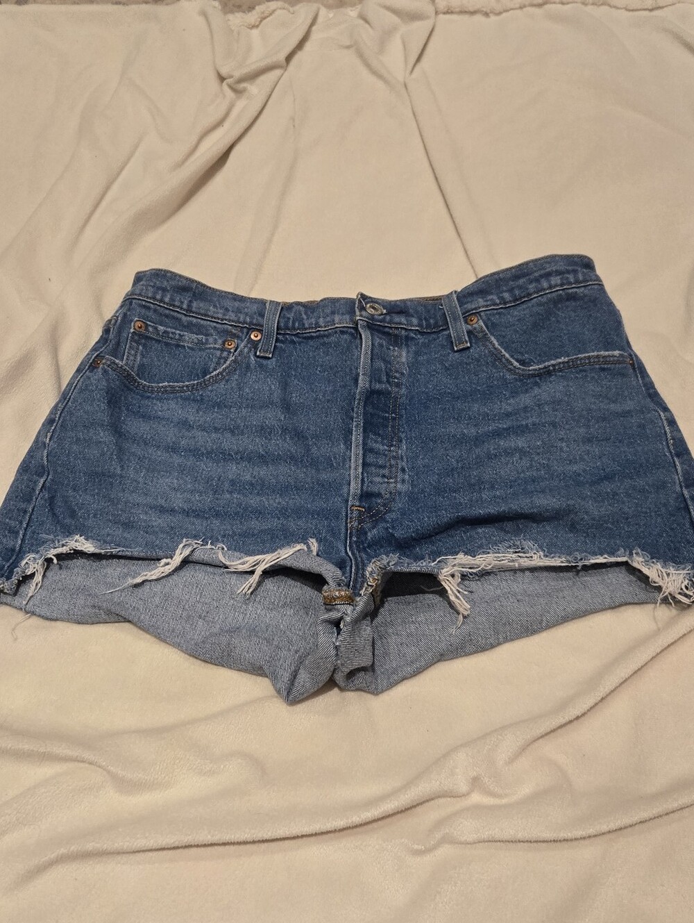 Levi’s 501s Raw Hem Cutoff Jean Shorts with Button Fly Size 34
